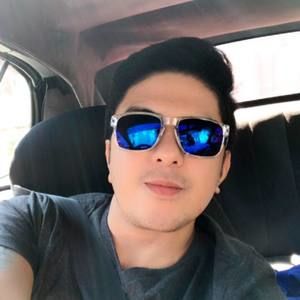 Meet your Posher, Dennis patrick